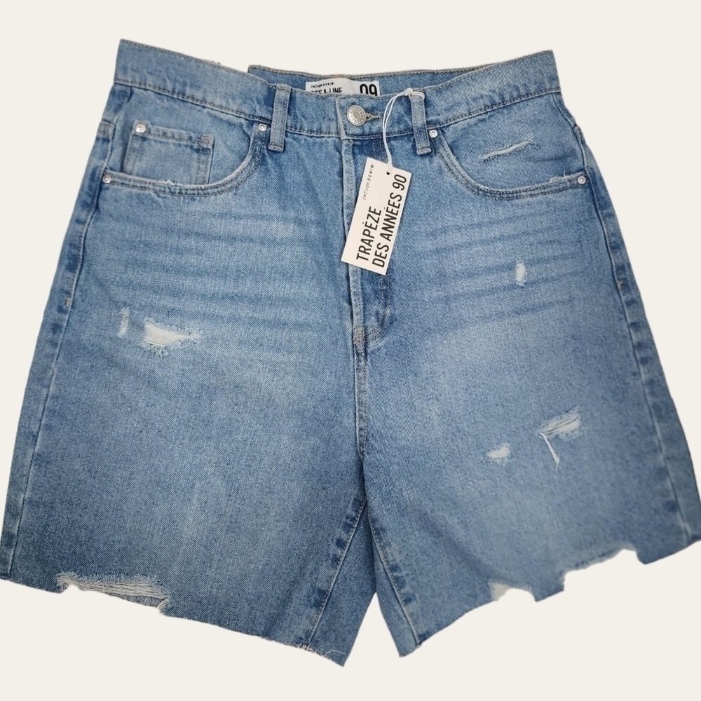 Nwt Refuge Denim 90's A-Line High Waisted Light Wash Mom Jean Shorts Size 9